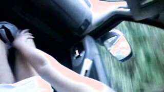 A stunning fellatio inside the vehicle!