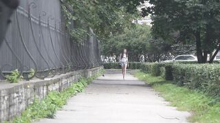 Bulge penis flash on street - outdoors flashing