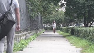 Bulge penis flash on street - outdoors flashing