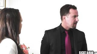 Big ass secretary pleased big dick boss
