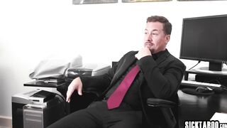 Big ass secretary pleased big dick boss