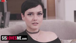 SisLovesMe - Lucky Stud Bangs Stepsis And Stepmom At The Same Time (Jasmine Daze, Jade Valentine)
