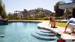 Lexi Luna tricked pool guy into hard sex