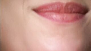 Ti scopo dove voglio (Full Clip)