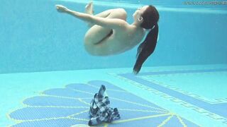 Goddess huge booty european cougar Sazan underwater erotics