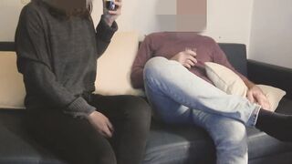 Branquinha de leite loses her mind, fucks her friend's son and makes him cum on her face.