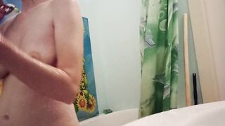 Bathing my unshaved butt and unshaved armpits