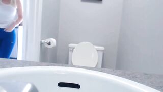 Adorable mom Nailed From Behind
