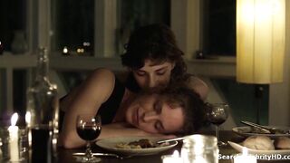 Katharina Lorenz and Seyneb Saleh - Das rote Zimmer (2010)
