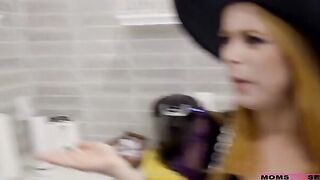 Brothers Penis Trick Or Treat - S11:E7