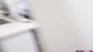 Brothers Penis Trick Or Treat - S11:E7