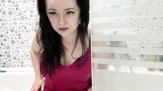 Golden rain from Gf Lara. Pee inside the WC