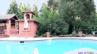 MilfTrip Huge Tit milf Becky Bandini Fucks Smooth Talker By The Pool