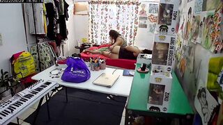 Chubby and Huge booty wofe into the room