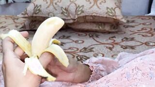 Freaky vagina banged! banana and long rough cock real