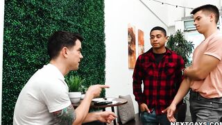 Dakota mingling with Evan and Leon