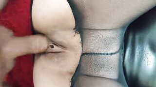 Moms Teach Sex - ejaculates with a big squirt on the bro's dick