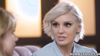Kenzie Taylor tempted River Lynn to try lesbian sex