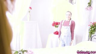 Spencer delivers flowers and pussy for Siri