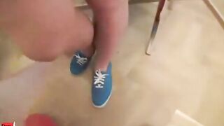 A young hoe came to the casting and get anal fisting and penis inside the butt and mouth