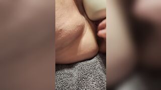 Fist fucking my wifes gaping vagina until she ejaculates, with voluptuous light