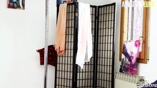 LA COCHONNE beauty Jordanne Kali Plays And Fucks With Plumber