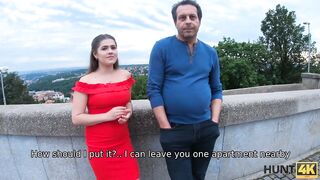 HUNT4K. Lucky hunter meets cute women with her poor dad and seduces her