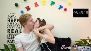 10 Minutes Make Out Challenge!! Jamie Young