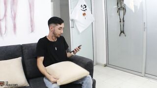 My stepmother's bitch's bf boned me - Spanish Porn