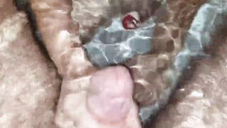 babe Underwater Hand Job And Cummed! pov!