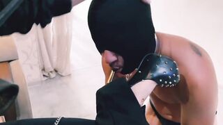 Feet bdsm for Gf Lara from a sub