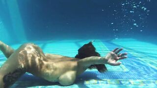 Canadian cougar Heidi into the pool