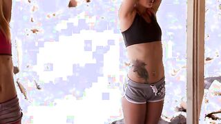 Naked Yoga - S11:E20