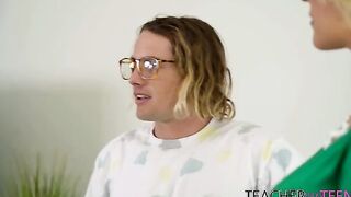 I Can See Teachers Sexsual Bits Into Class - S4:E8
