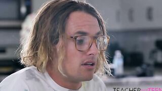 I Can See Teachers Sexsual Bits Into Class - S4:E8
