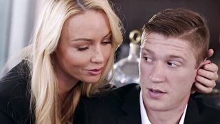 Elsa Jean loves getting her ass licked and fucked