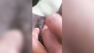Rubbing my cunt till I cum