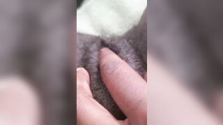 Rubbing my cunt till I cum