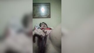 Me masturbo viendo follar a......