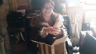 Big Titted bbw bourgeois mom tests her toy inside front of the delivery dude