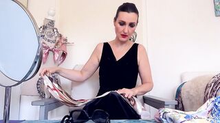 The art of elegantly wearing a satin scarf
