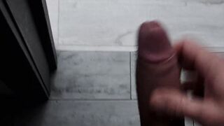 RISKY !!!I masturbate my dick into front of my stepsister, she ignores me, but she likes to look at my dick