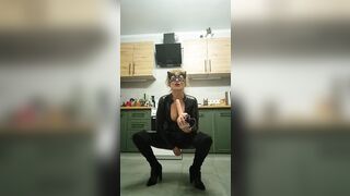 catwoman masturbate and squirt