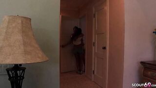 2 College Girls talk to First Amateur Dyke Sex