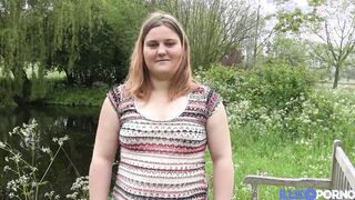 Manon wants her hubby and a stranger to plowed her