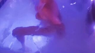 Who wants to join me inside the Goddess bath-tub??