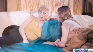 Busty stepmom n stepdaughter masturbate