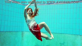 Goddess Polish Hot Marketa nude into the pool