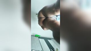 Gozei dentro da buceta greluda da amiga da minha esposa