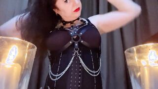Halloween vibes from Gf Lara and her huge natural titties